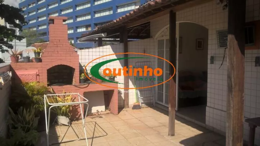 Casa à venda com 4 quartos, 150m² - Foto 1