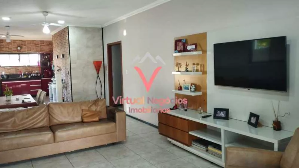 Casa, 3 quartos, 230 m² - Foto 12