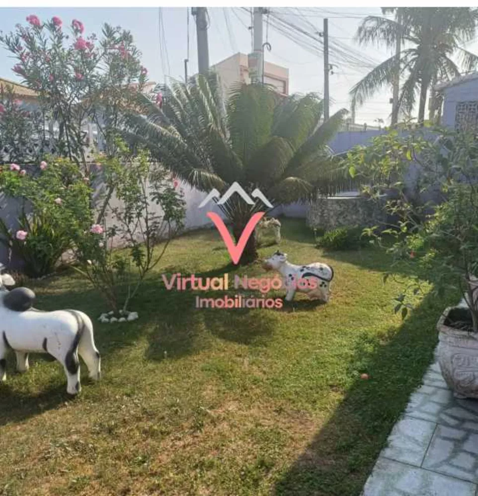 Casa, 5 quartos, 210 m² - Foto 2