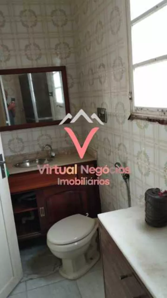 Casa, 4 quartos, 230 m² - Foto 1