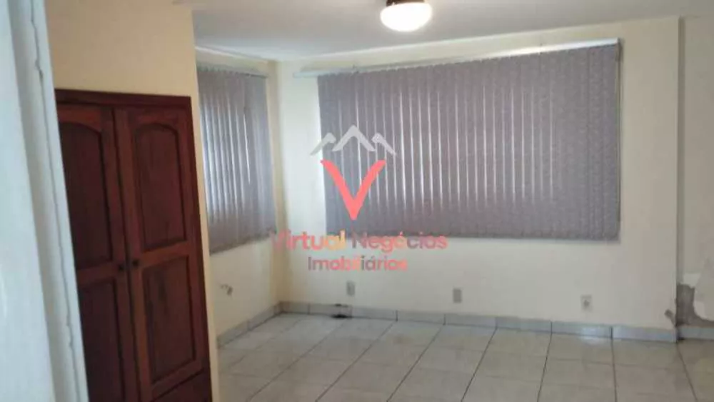 Casa, 4 quartos, 230 m² - Foto 4