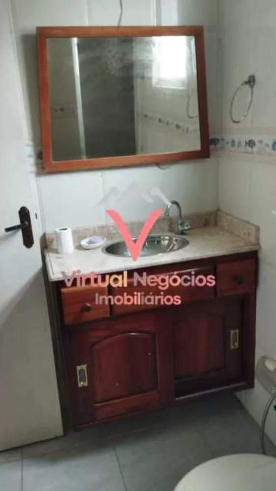 Casa, 4 quartos, 230 m² - Foto 2