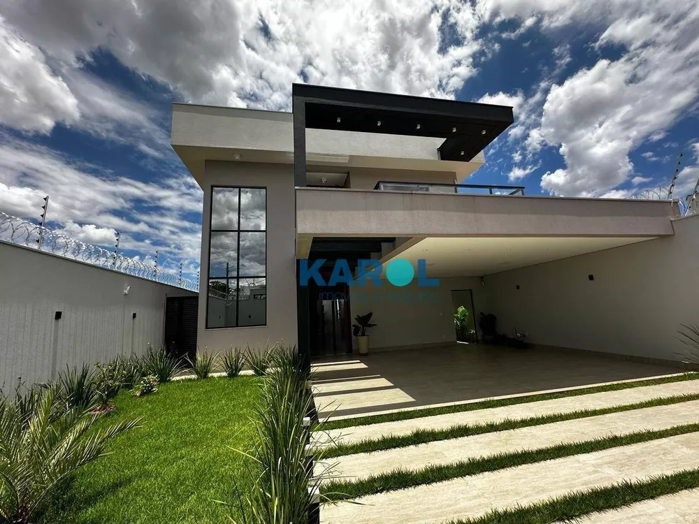 Casa, 4 quartos, 280 m² - Foto 1