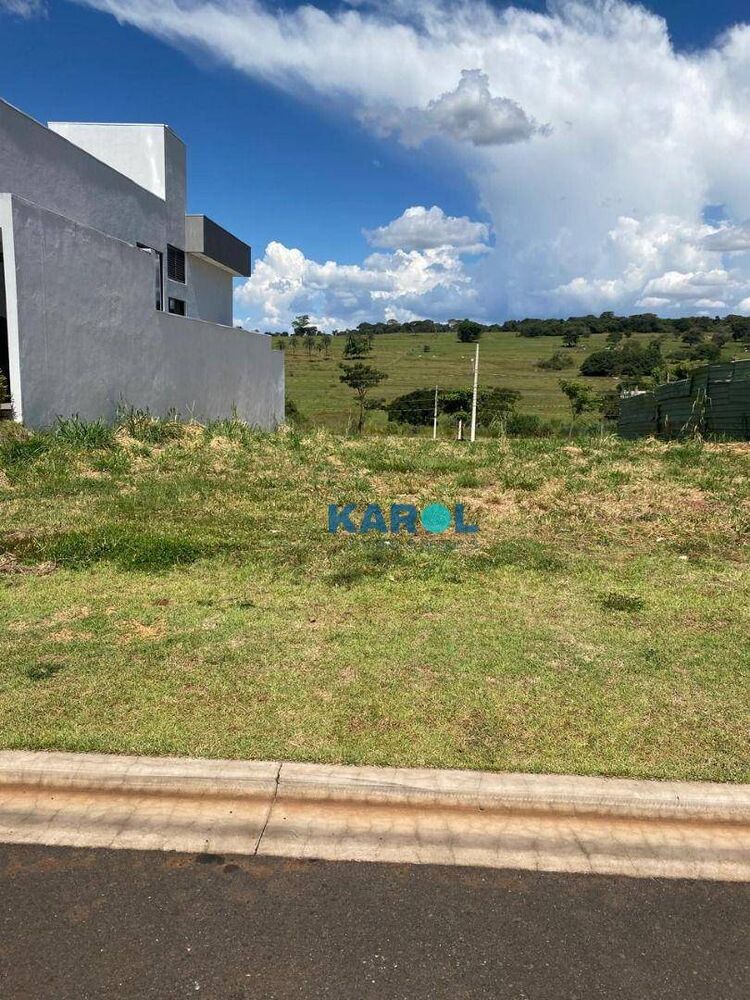 Loteamento e Condomínio, 277 m² - Foto 1