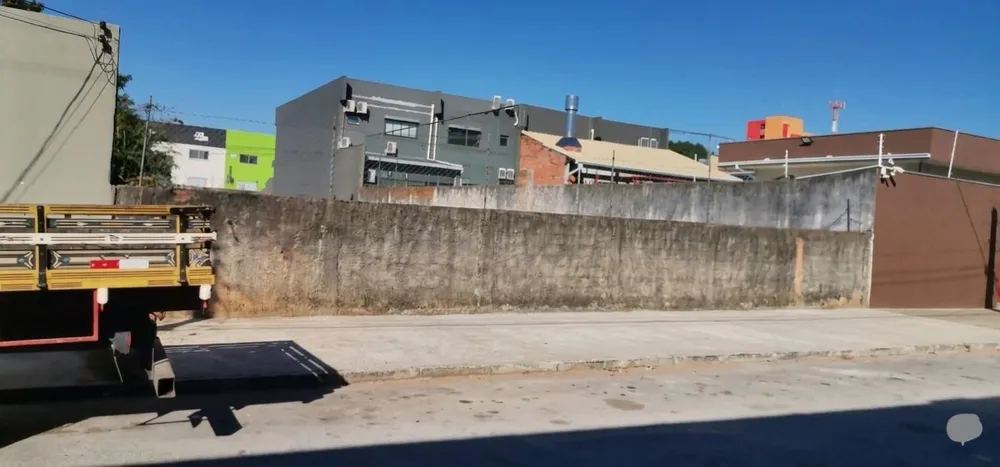 Loteamento e Condomínio, 360 m² - Foto 1