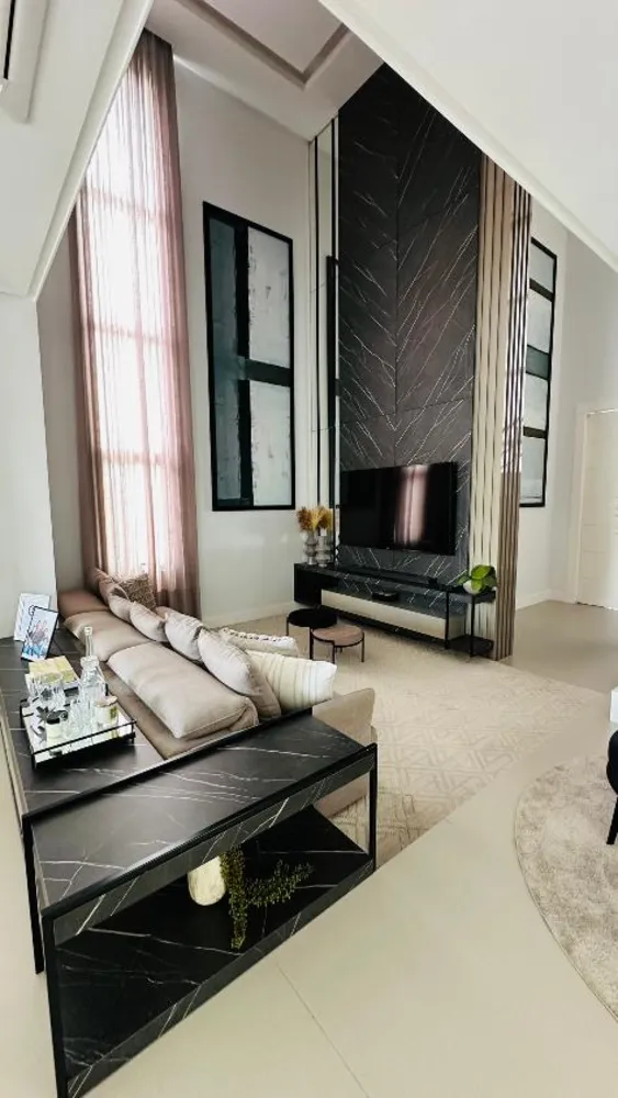Casa, 3 quartos, 260 m² - Foto 1