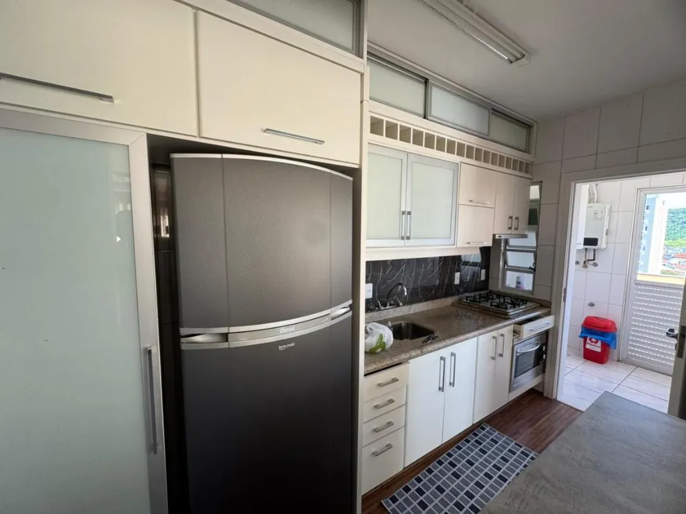 Cobertura, 3 quartos, 226 m² - Foto 4