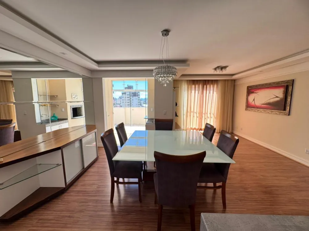 Cobertura, 3 quartos, 226 m² - Foto 3