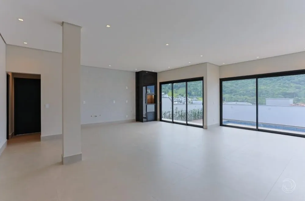 Casa, 3 quartos, 300 m² - Foto 8