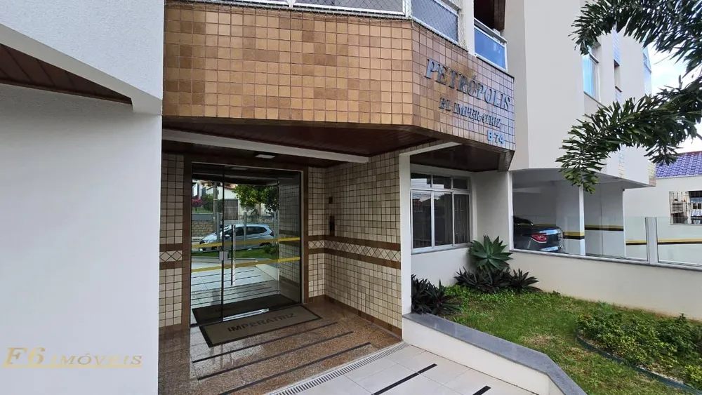 Apartamento, 3 quartos, 100 m² - Foto 2