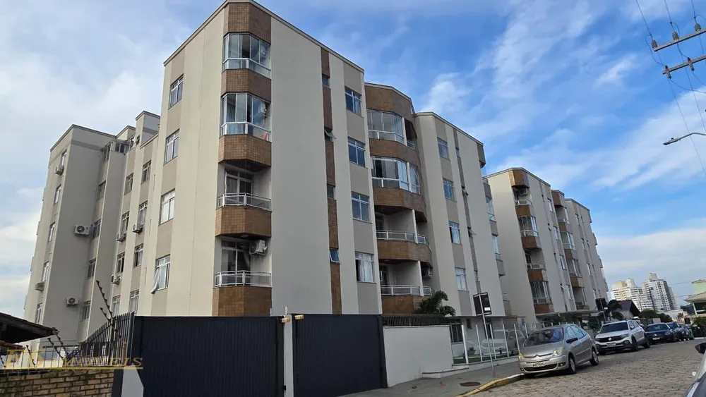 Apartamento, 3 quartos, 100 m² - Foto 1