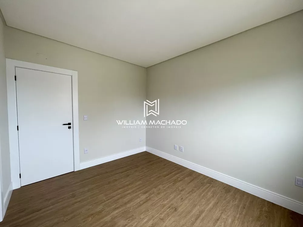 Apartamento, 3 quartos, 140 m² - Foto 1