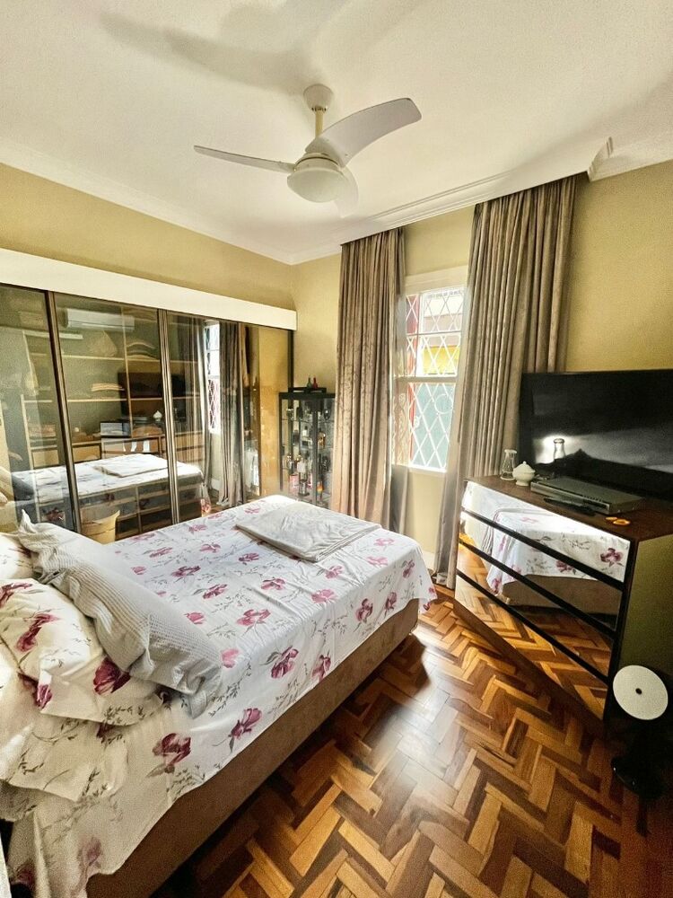 Casa à venda com 4 quartos, 135m² - Foto 2