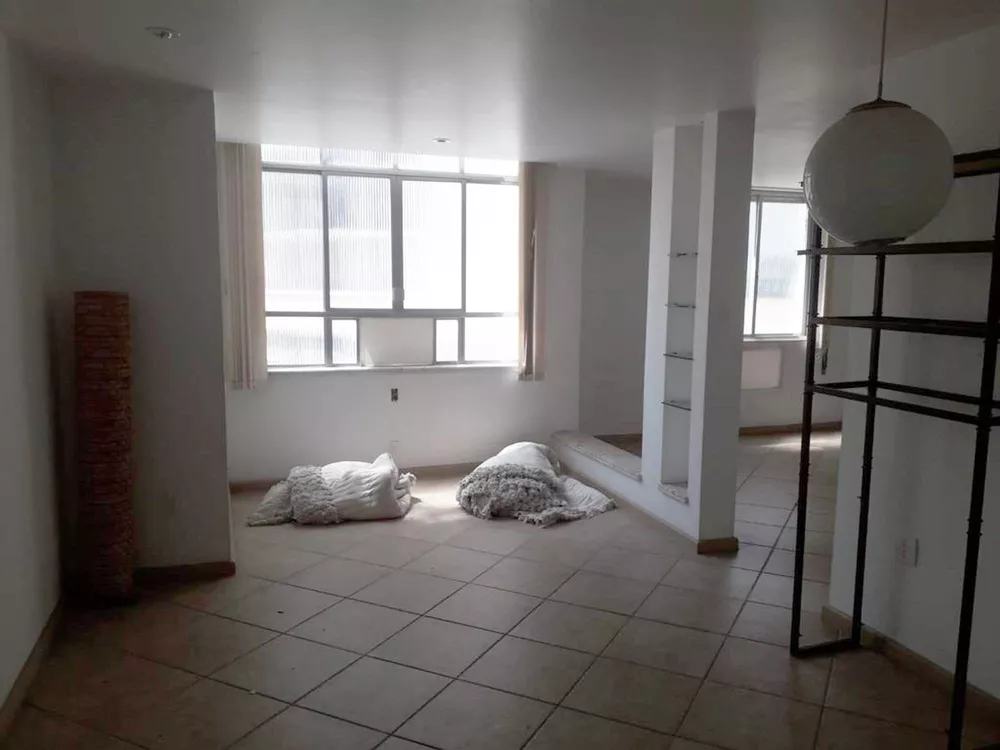 Apartamento à venda com 1 quarto, 75m² - Foto 1