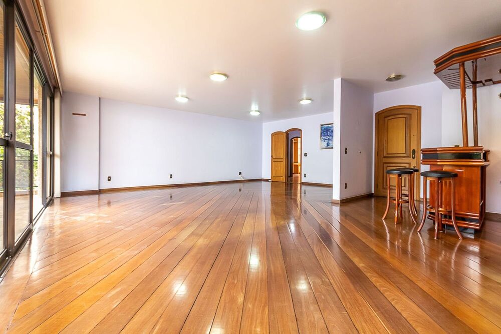 Apartamento à venda com 4 quartos, 220m² - Foto 7