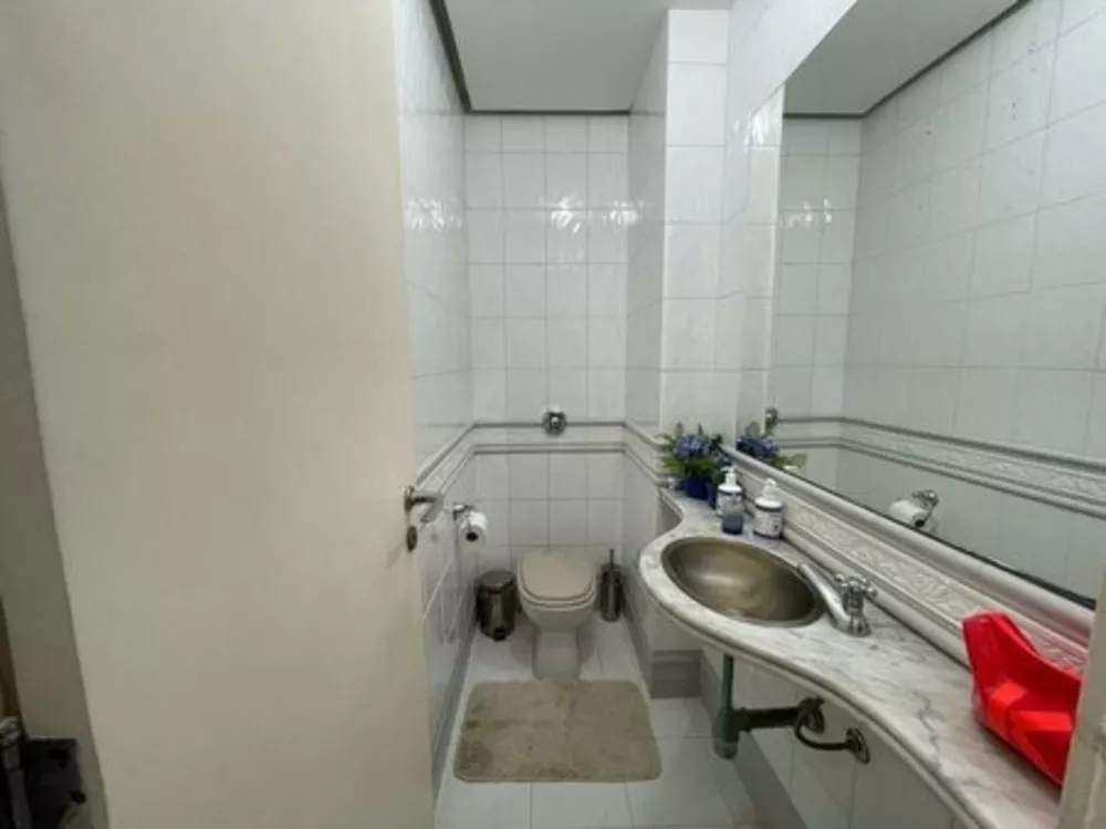 Apartamento à venda com 3 quartos, 150m² - Foto 4