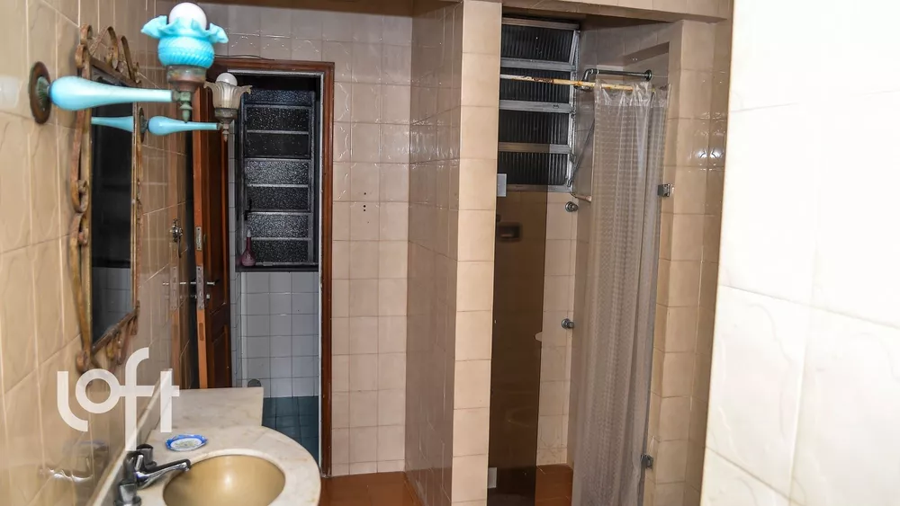 Apartamento à venda com 3 quartos, 175m² - Foto 4