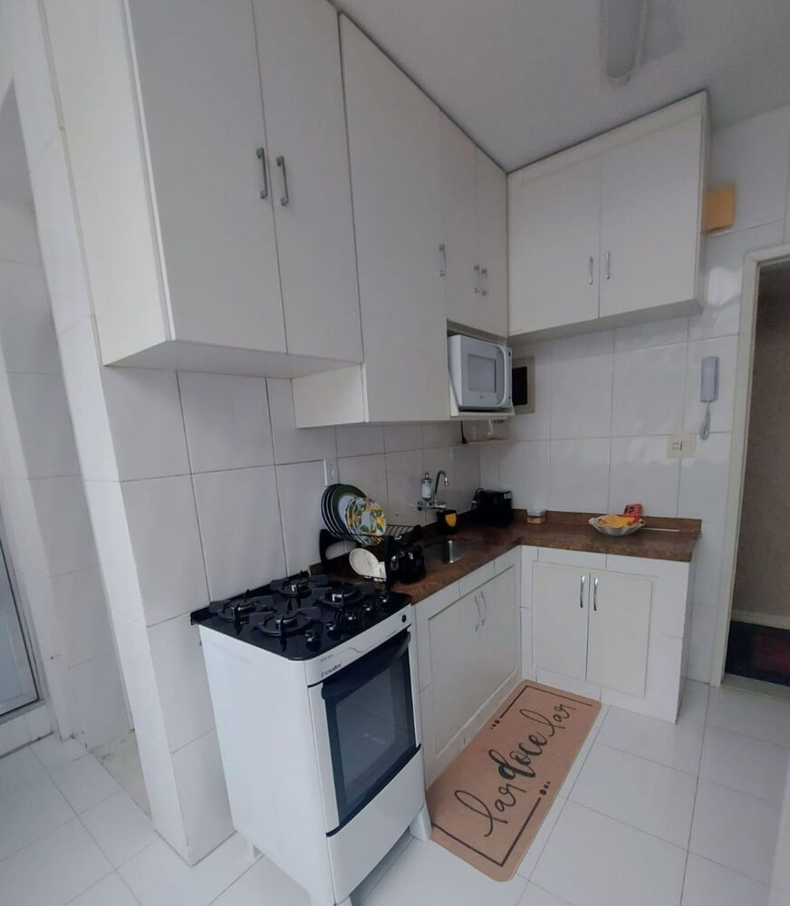 Apartamento à venda com 2 quartos, 70m² - Foto 3