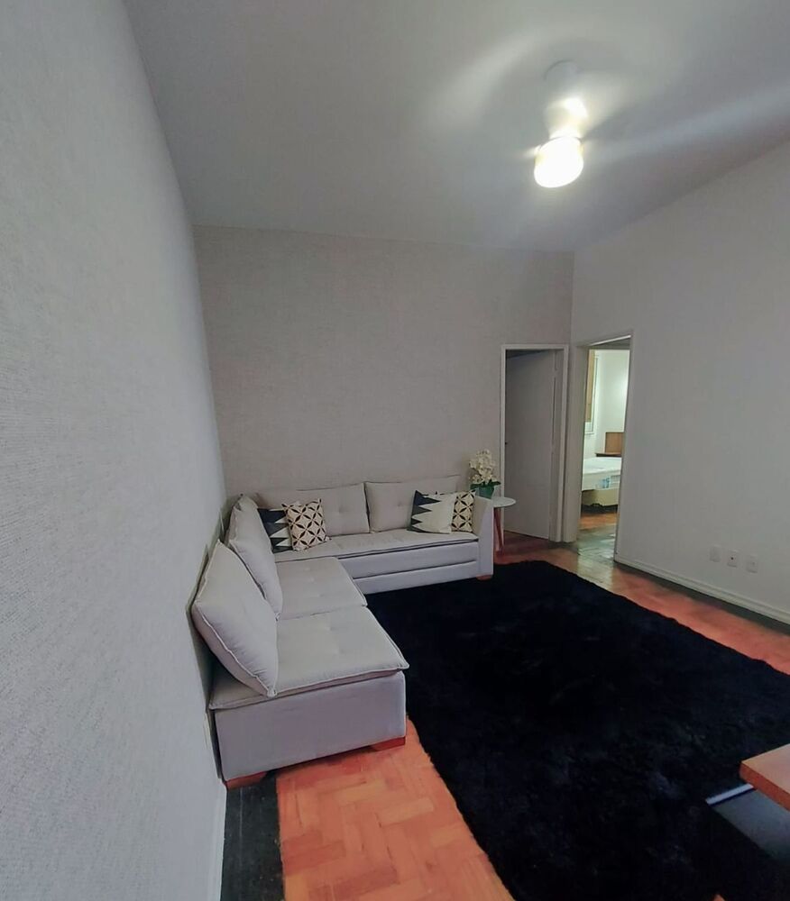Apartamento à venda com 2 quartos, 70m² - Foto 1