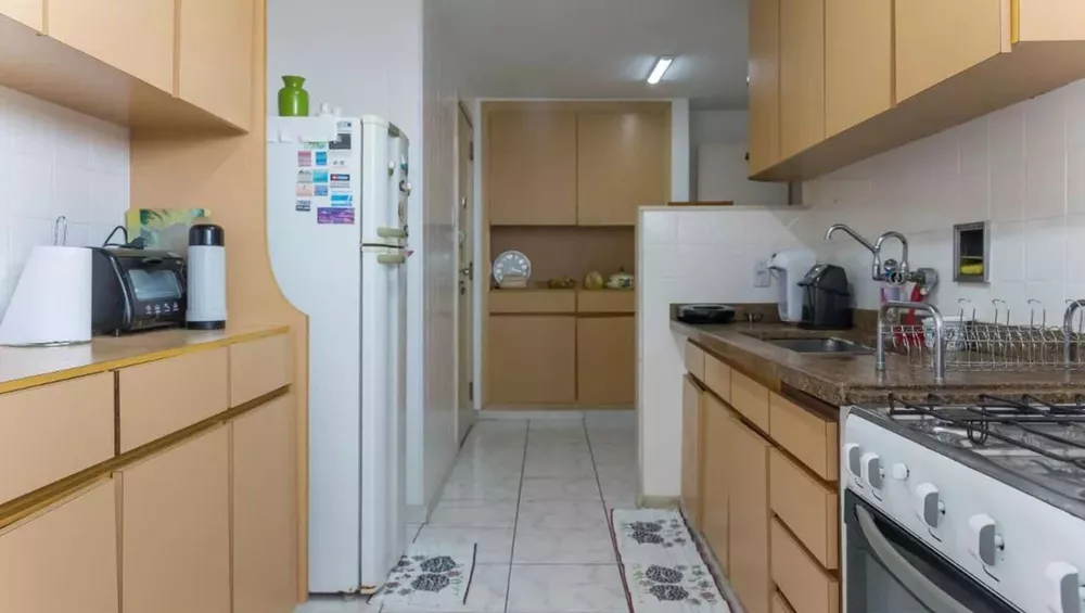 Apartamento à venda com 4 quartos, 140m² - Foto 14