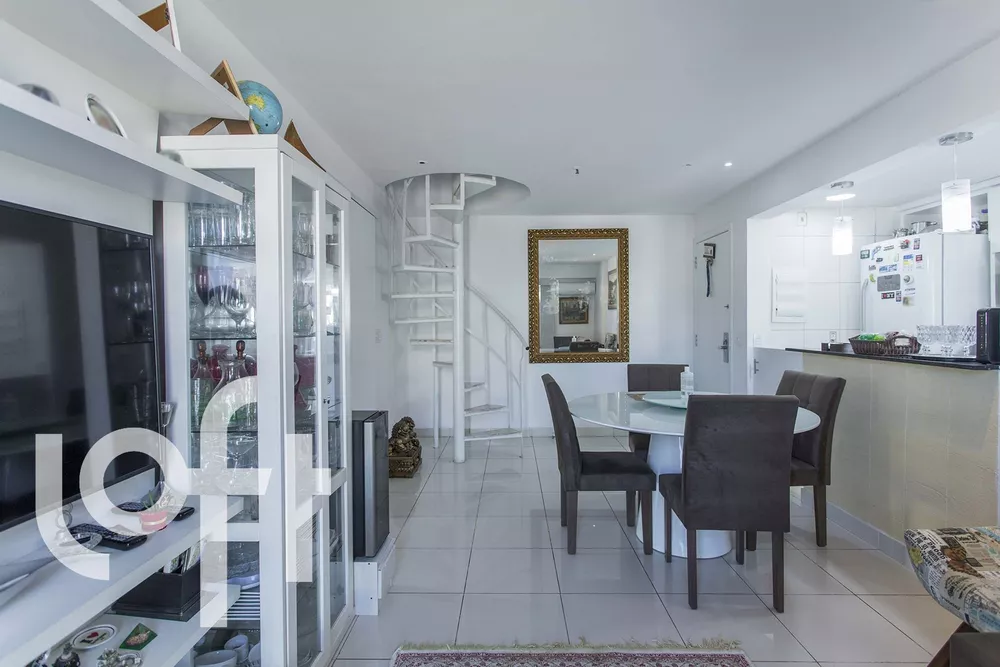 Apartamento, 3 quartos, 136 m² - Foto 1