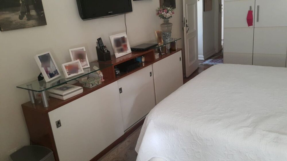 Apartamento à venda com 3 quartos, 220m² - Foto 9