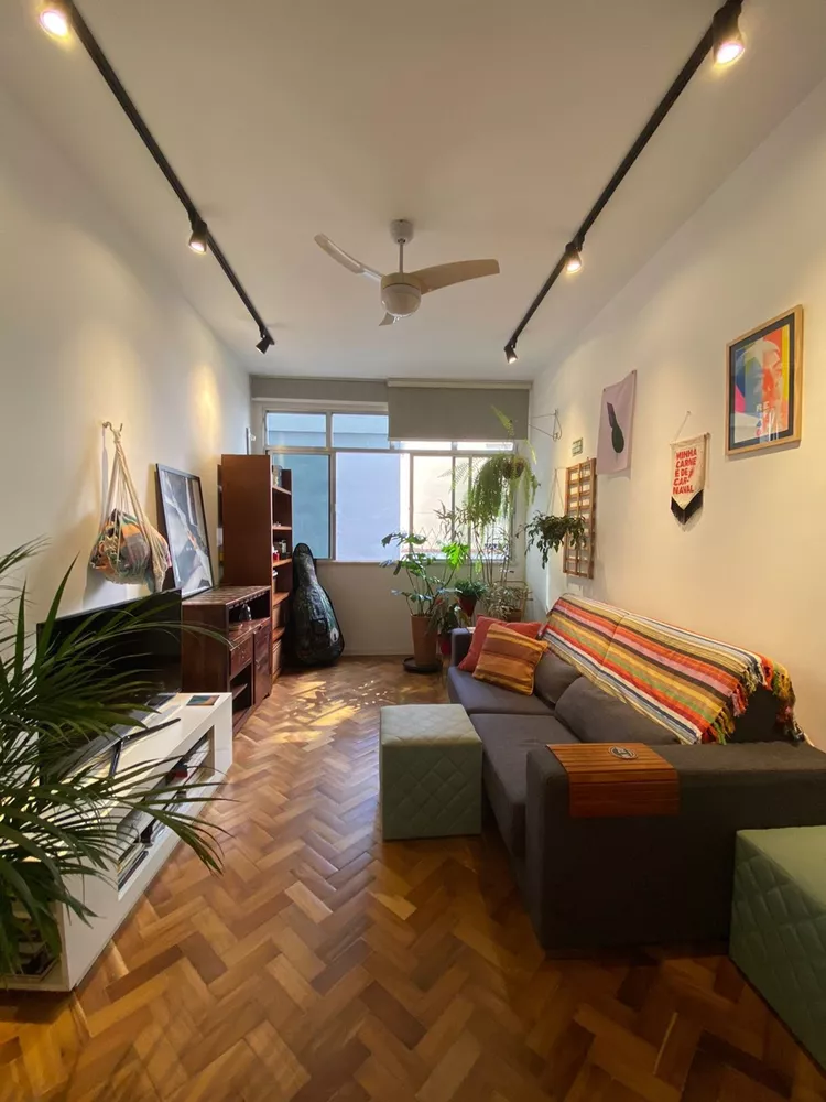 Apartamento à venda com 2 quartos, 66m² - Foto 1