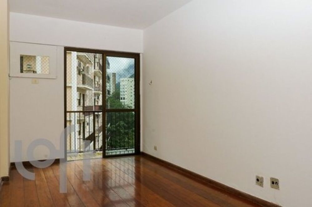 Apartamento à venda com 2 quartos, 80m² - Foto 1