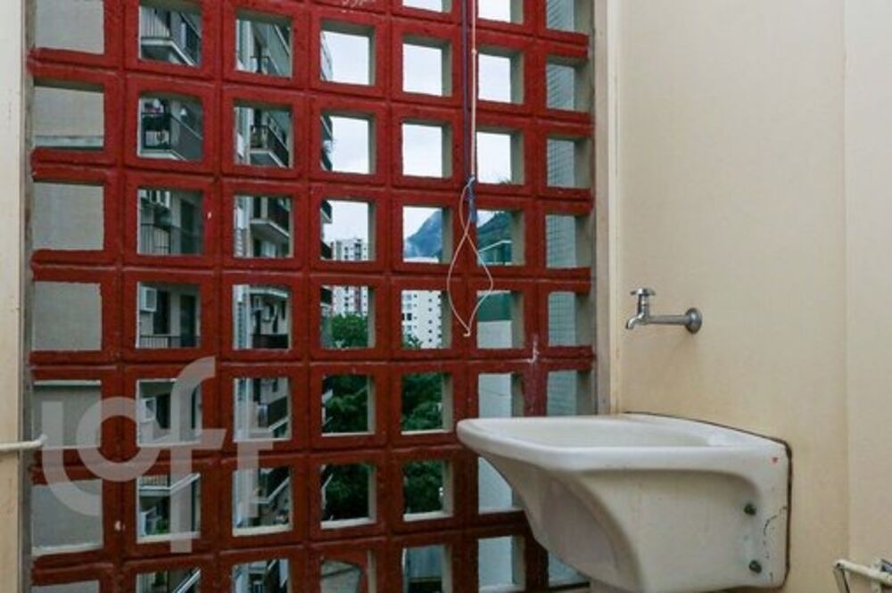 Apartamento à venda com 2 quartos, 80m² - Foto 3