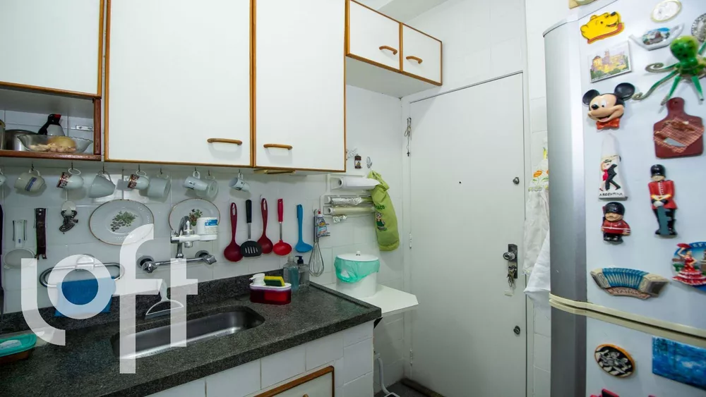 Apartamento à venda com 2 quartos, 75m² - Foto 7