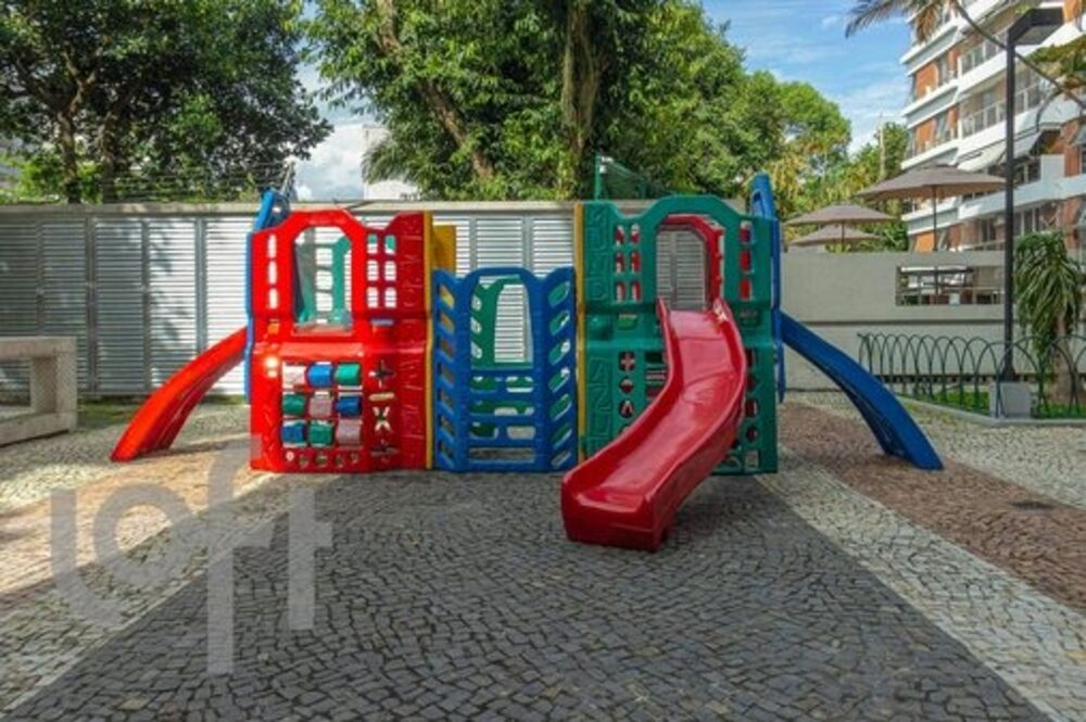 Apartamento à venda com 3 quartos, 140m² - Foto 8