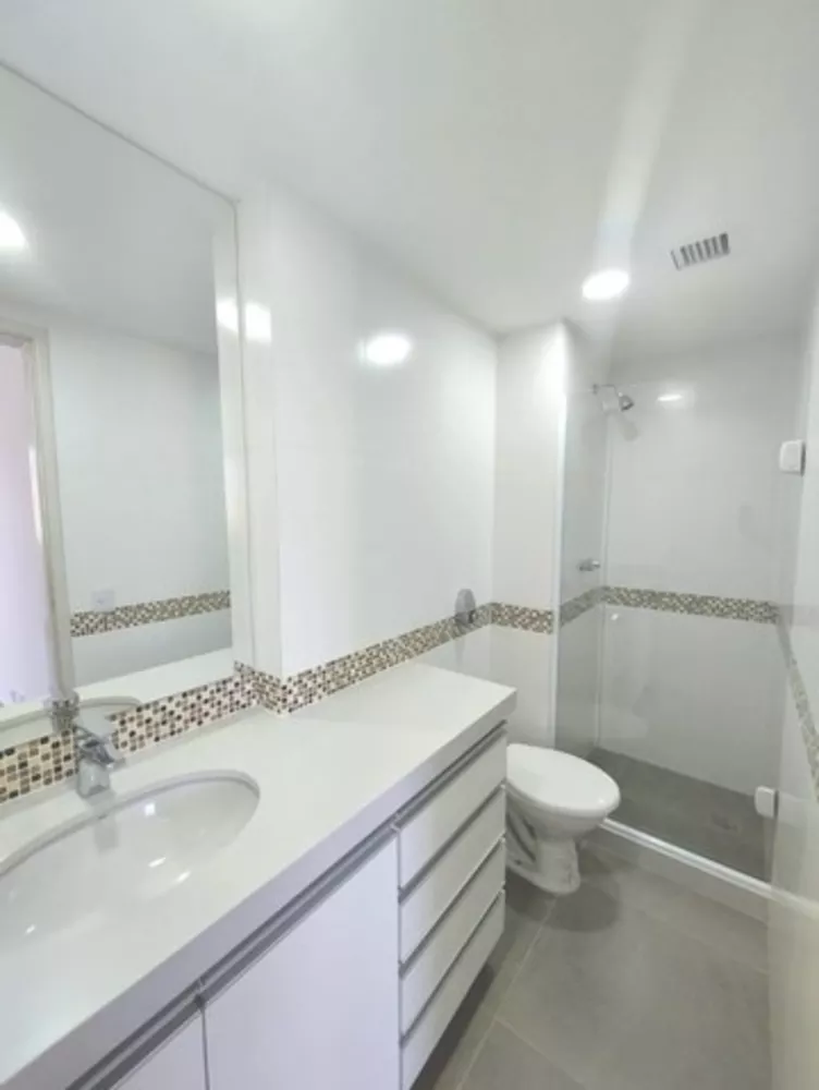 Apartamento à venda com 3 quartos, 90m² - Foto 4