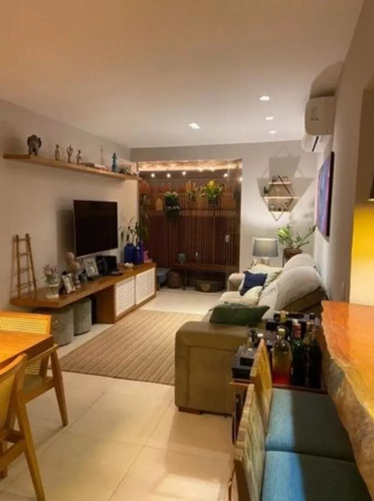 Apartamento à venda com 2 quartos, 85m² - Foto 1