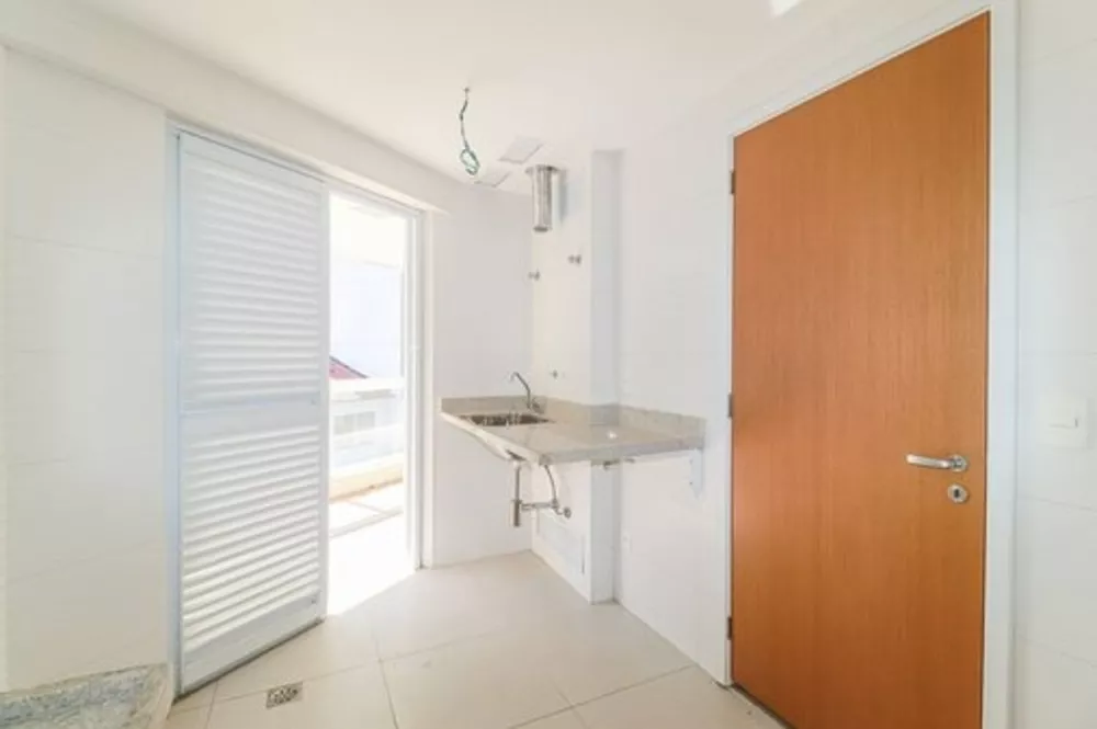 Apartamento à venda com 3 quartos, 120m² - Foto 4