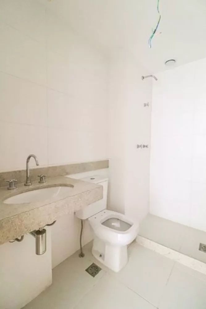 Apartamento à venda com 3 quartos, 120m² - Foto 2