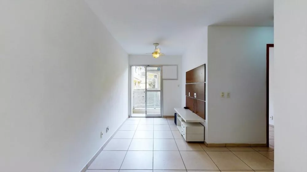 Apartamento à venda com 2 quartos, 60m² - Foto 2