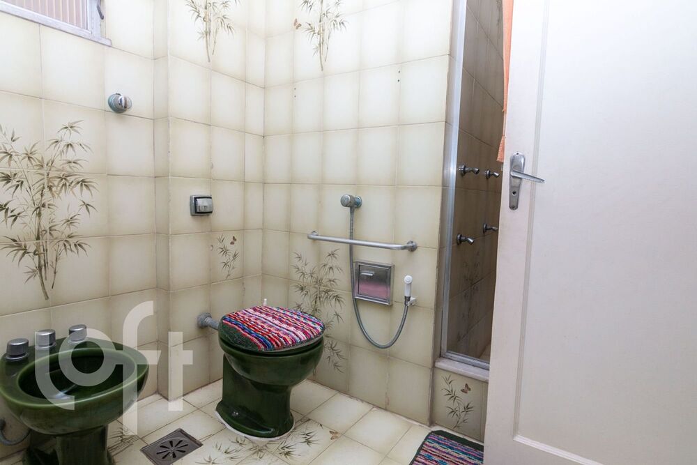Apartamento à venda com 3 quartos, 114m² - Foto 3