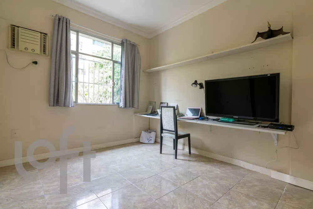 Apartamento à venda com 4 quartos, 150m² - Foto 32