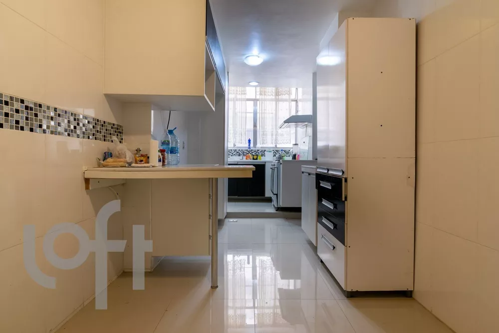 Apartamento à venda com 4 quartos, 150m² - Foto 13