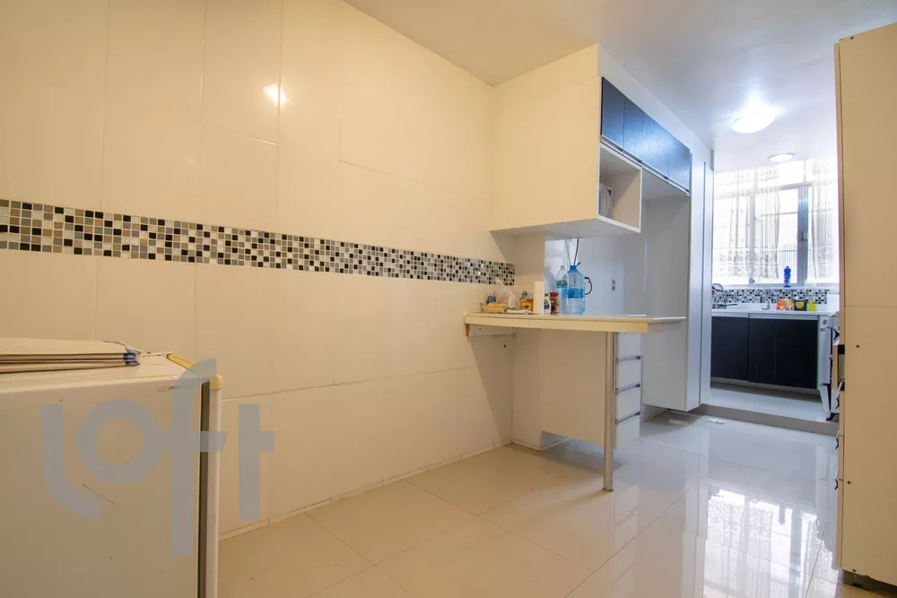 Apartamento à venda com 4 quartos, 150m² - Foto 12