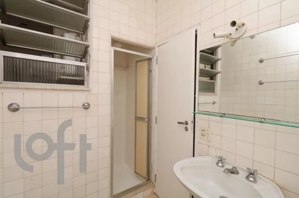 Apartamento à venda com 3 quartos, 90m² - Foto 2