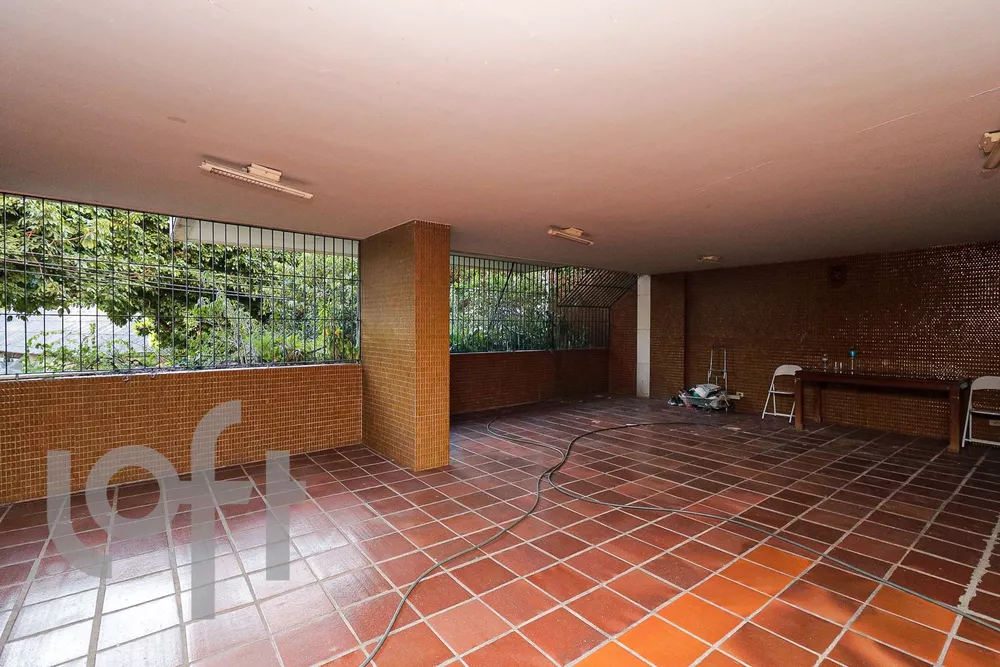 Apartamento à venda com 3 quartos, 93m² - Foto 9