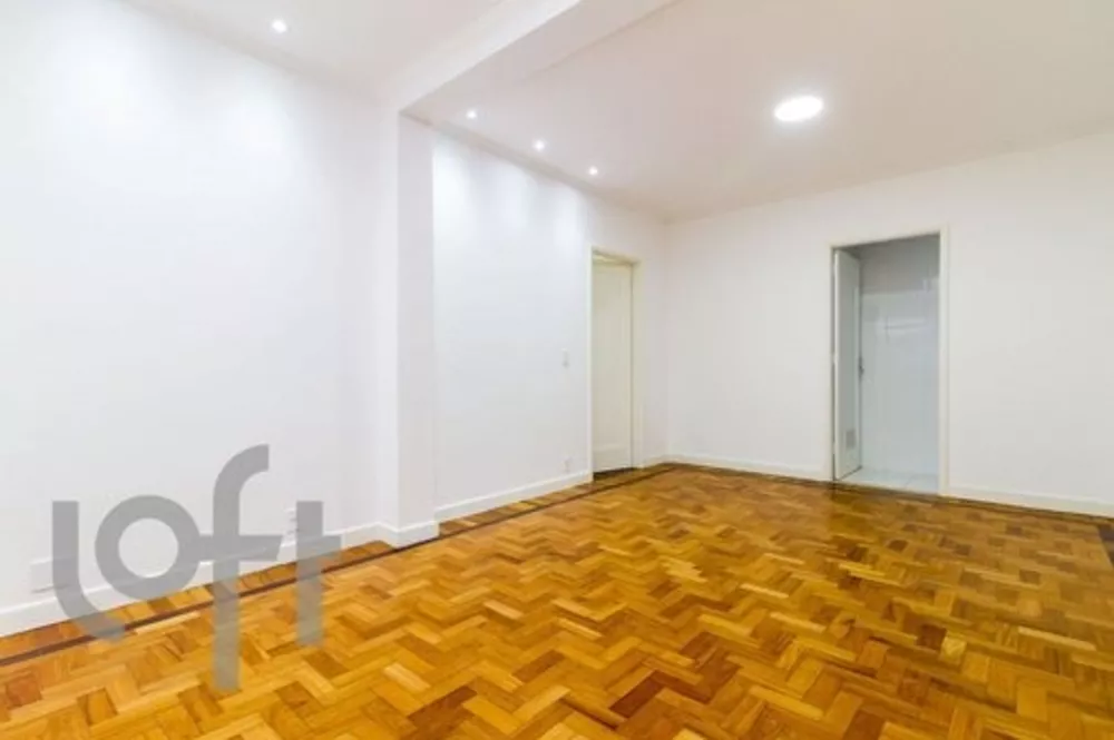 Apartamento à venda com 3 quartos, 100m² - Foto 1