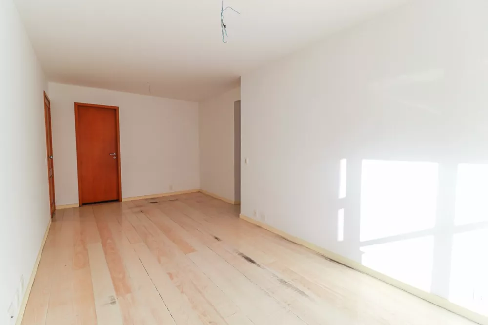 Apartamento à venda com 3 quartos, 82m² - Foto 2