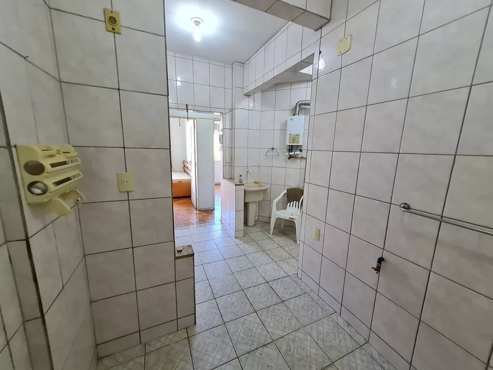 Apartamento à venda com 2 quartos, 75m² - Foto 7