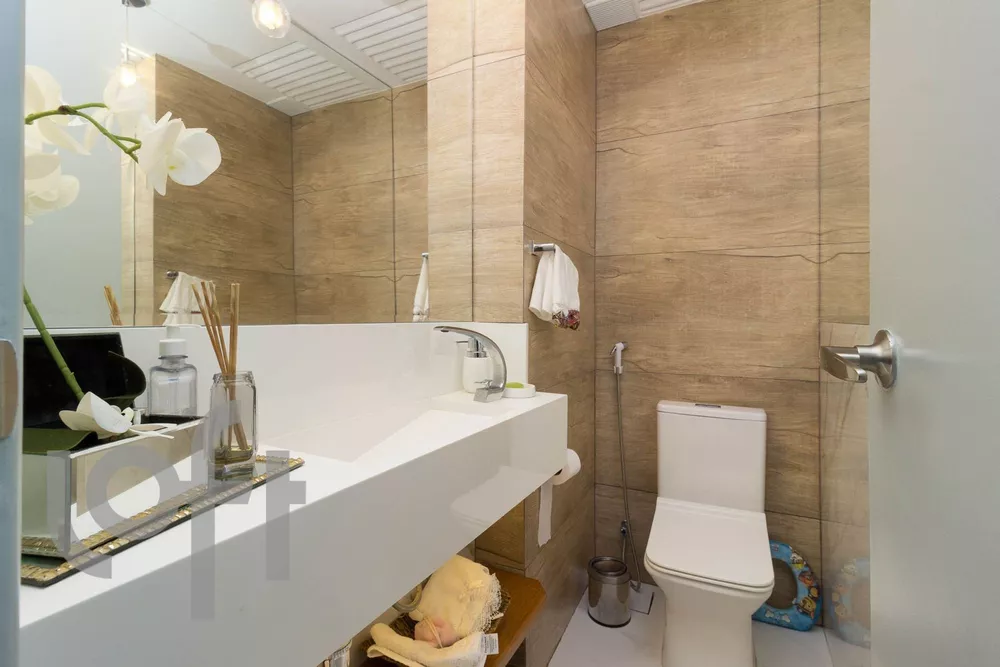 Apartamento, 3 quartos, 190 m² - Foto 2