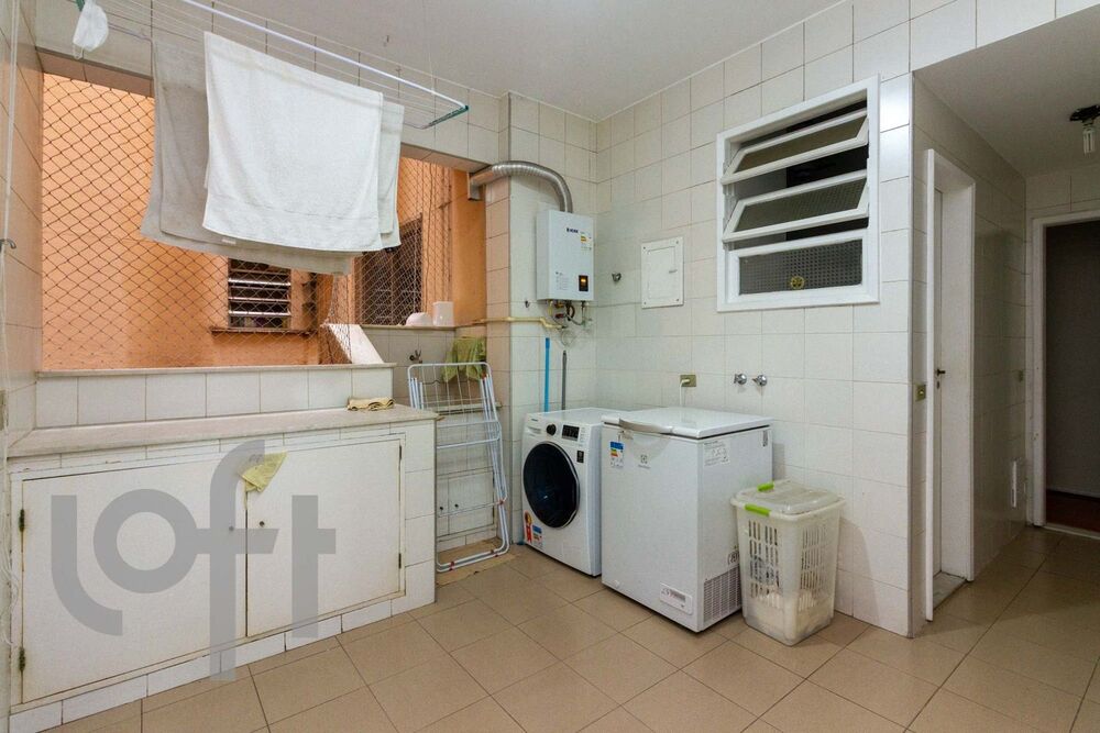 Apartamento à venda com 4 quartos, 259m² - Foto 4