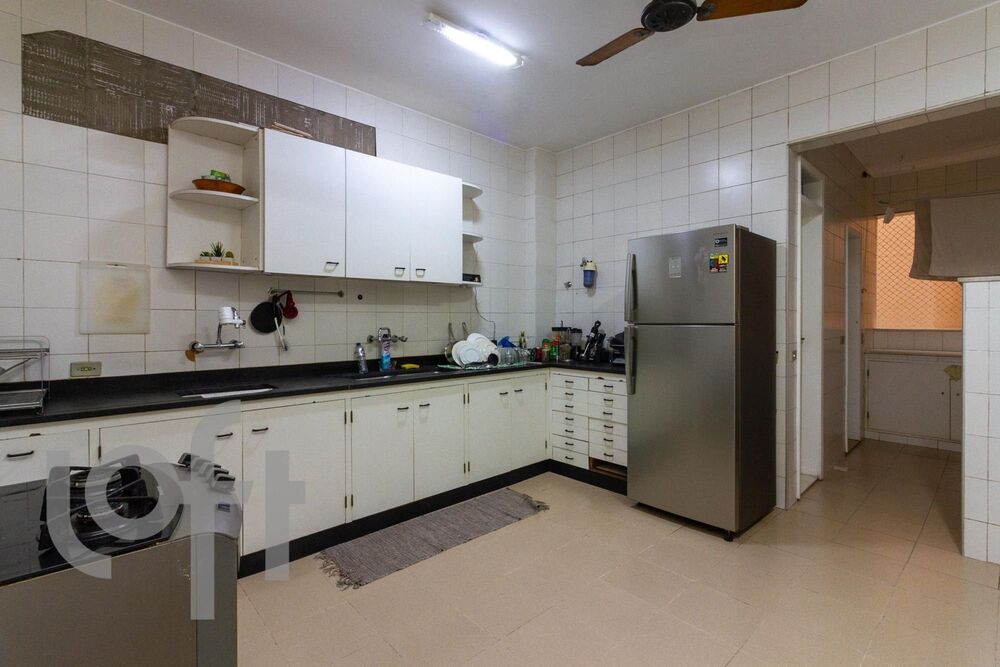 Apartamento à venda com 4 quartos, 259m² - Foto 3