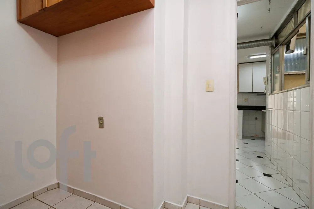 Apartamento à venda com 3 quartos, 134m² - Foto 17