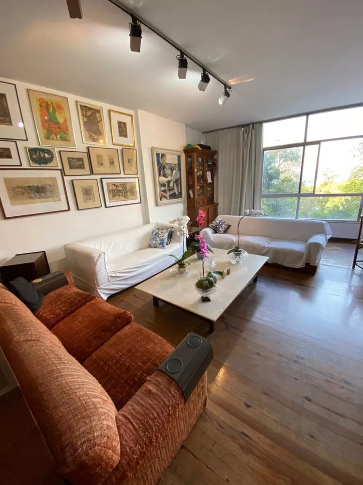 Apartamento, 3 quartos, 210 m² - Foto 1